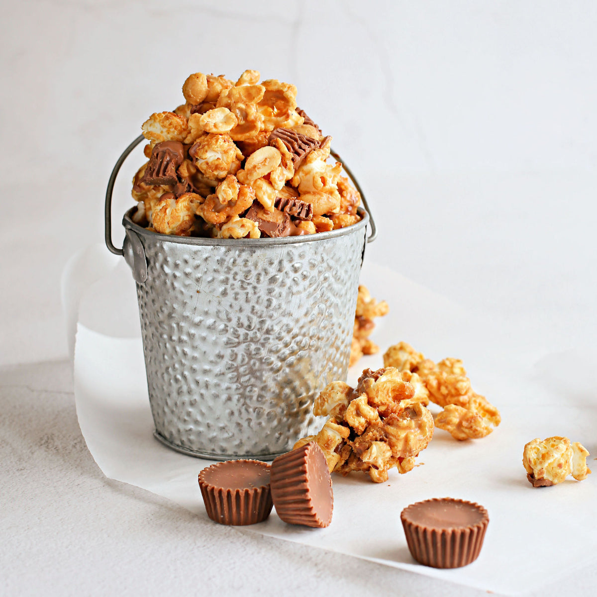 Chocolate Peanut Butter Cup Popcorn — Dell Cove Spices & More Co.