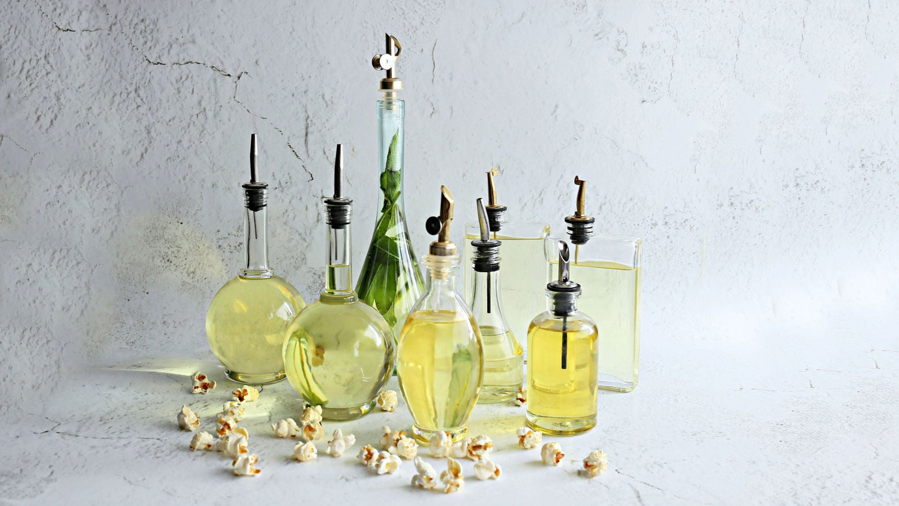 The Ultimate Guide to Popcorn Oils - Pick the best oil for popping popcorn